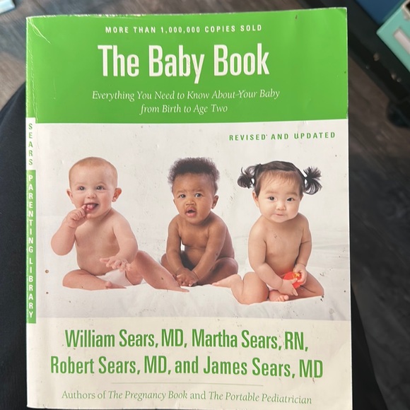 Baby book from ages birth to two. - Picture 1 of 3